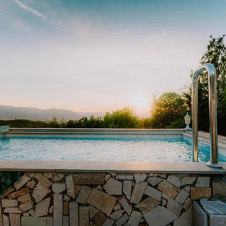 Panorama House Sarajevo- Jacuzzi, Bazen & Pogled Na Grad 2 Tatil Evi
