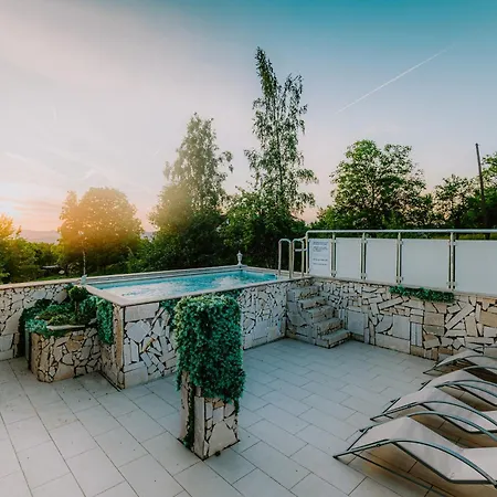 Tatil Evi Panorama House Sarajevo- Jacuzzi, Bazen & Pogled Na Grad 2