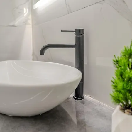 Panorama House Sarajevo- Jacuzzi, Bazen & Pogled Na Grad 2 * Saraybosna